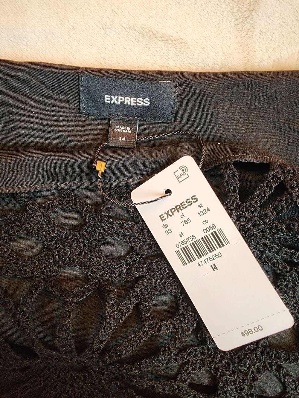 NWT Black Crochet Lace Maxi Skirt with Floral Cutouts Women's 14 - Picture 2 of 7